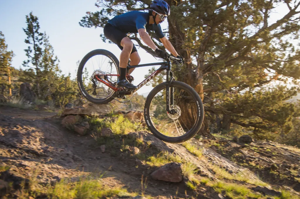 Anthem Advanced 29 4 10.webp